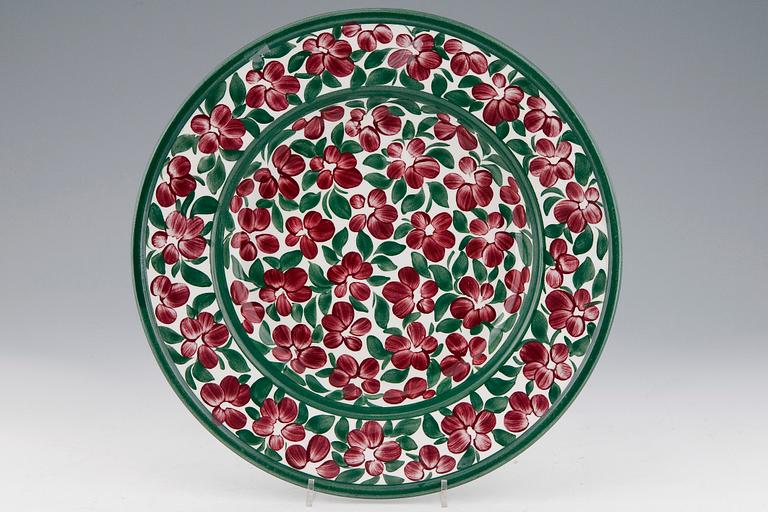 Ulla Procopé, A CERAMIC DISH.