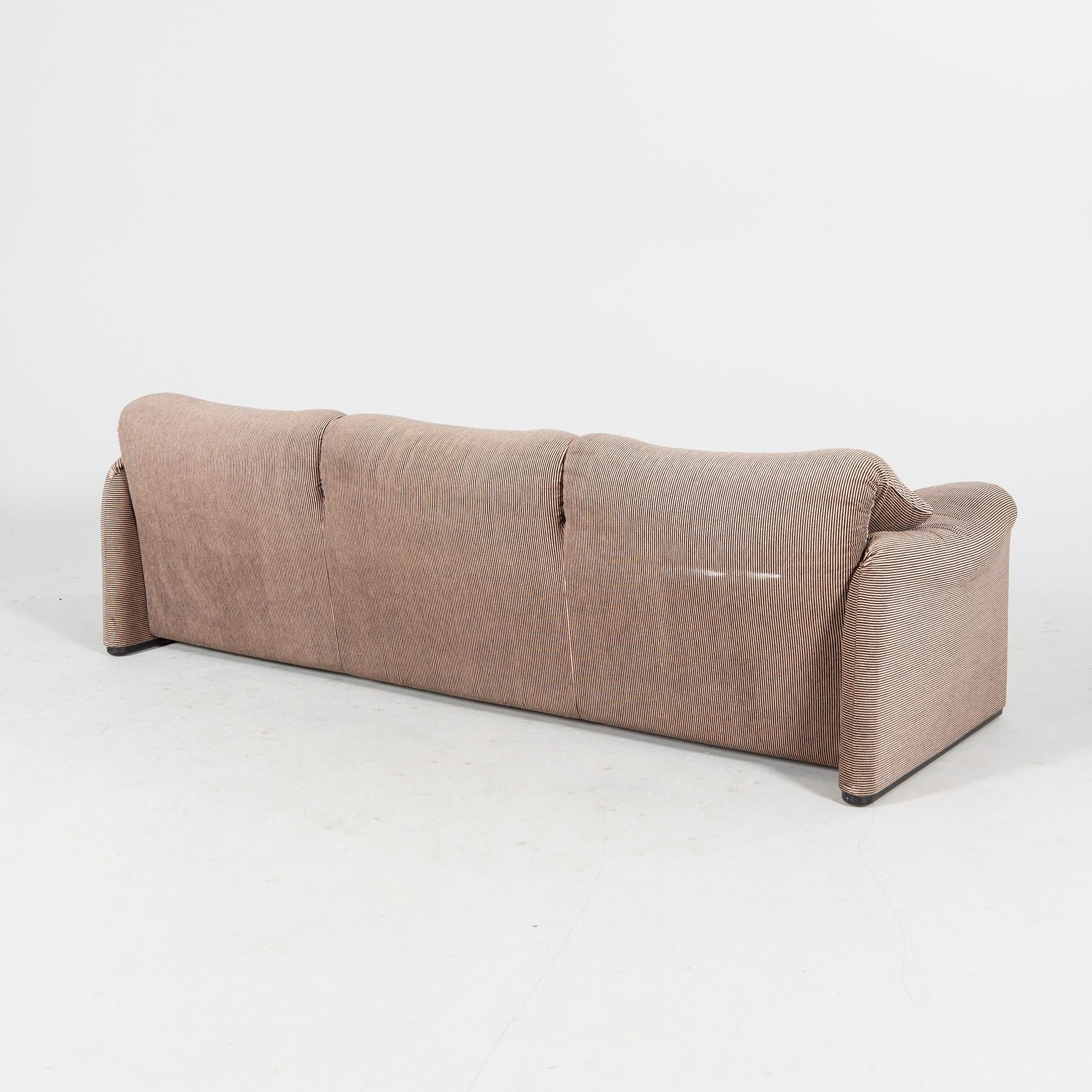 Vico Magistretti, sofa "Maralunga" for Cassina designed in 1973.