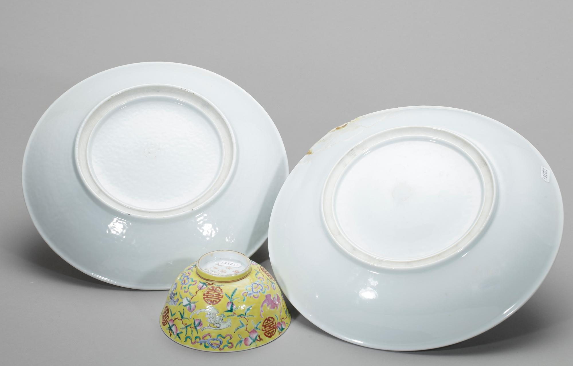 FAT, 2 st samt SKÅL. Porslin, Kina, 1800/1900-tal.