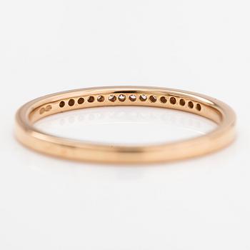 Ring, 14K guld och diamanter ca 0.10 ct totalt. Torkkeli & Co. Oy, Jyväskylä.