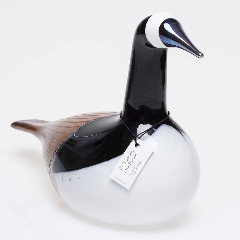 FIGURIN, glas, signerad och numrerad, O. Toikka Nuutajärvi 643/2000.