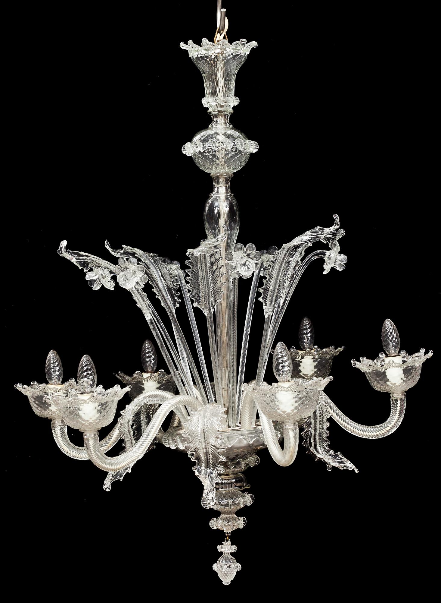 TAKKRONA, Murano. Italien. 1900-talets mitt.