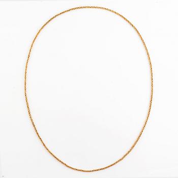 An 18K gold chain.