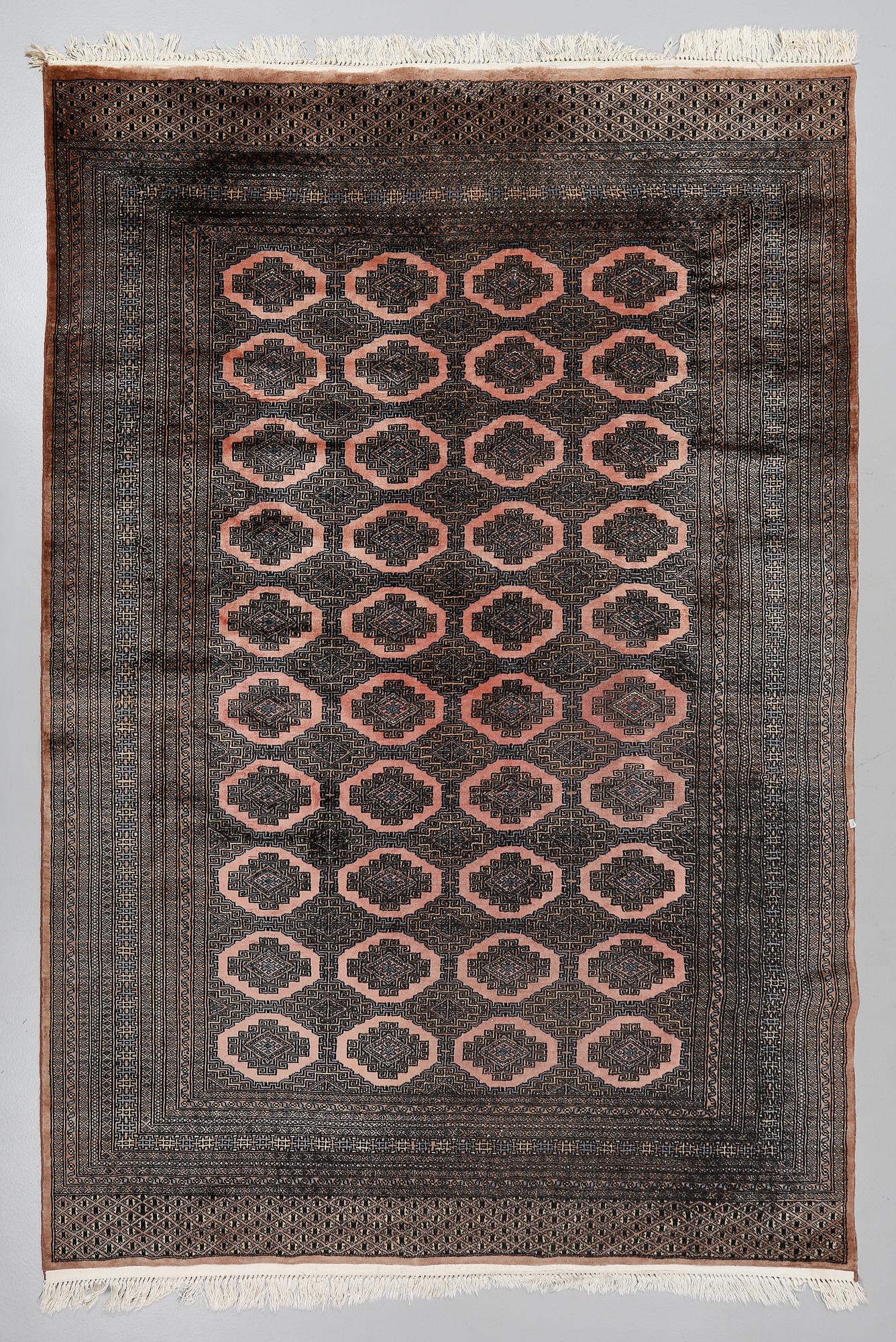 MATTA, karachi, old, 270x185 cm.