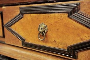 SKÅP, barock, 1700-tal.