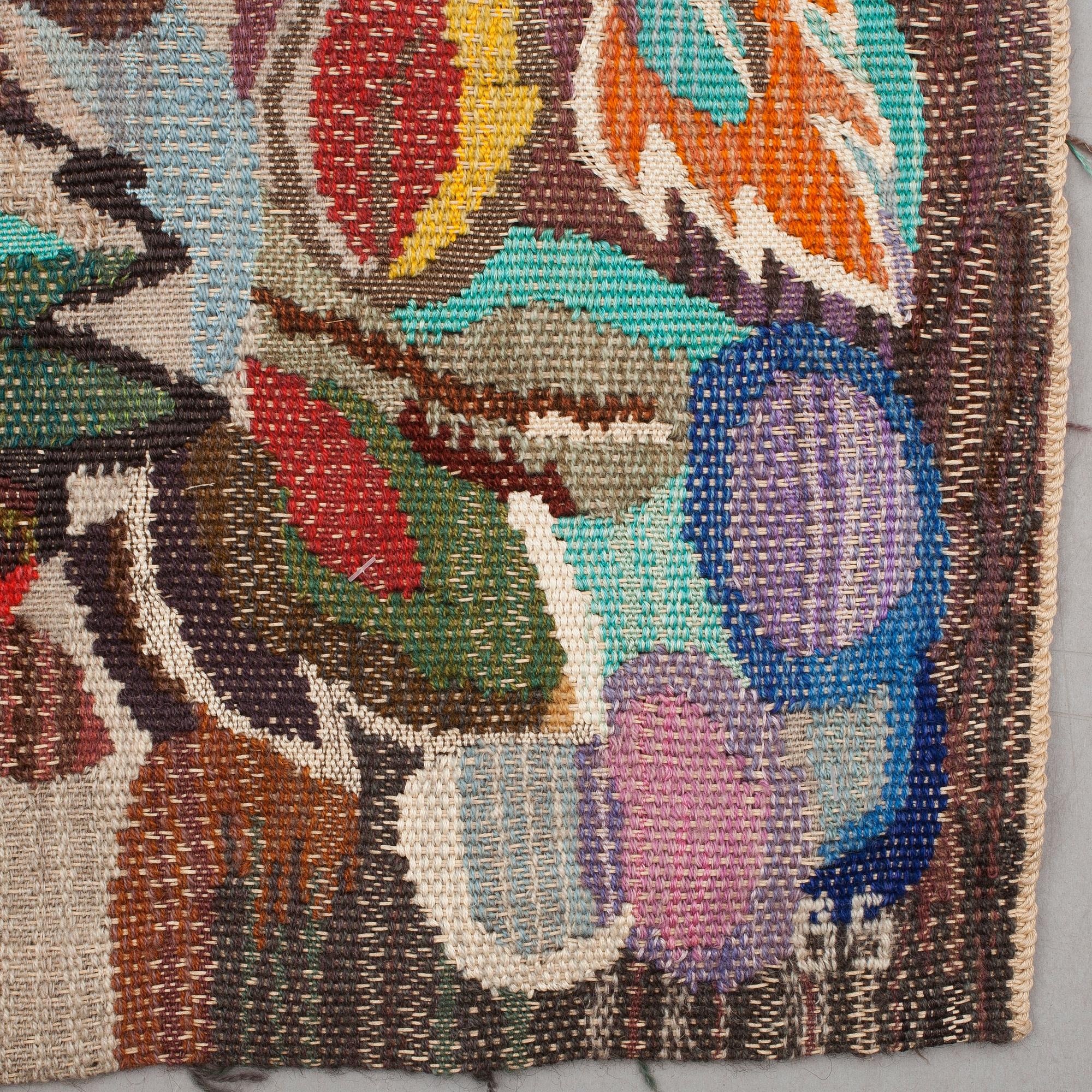 TAPESTRY. "Vindruvor". Tapestry variant weave. 222 x 129,5 cm. Signed AB MMF BS.