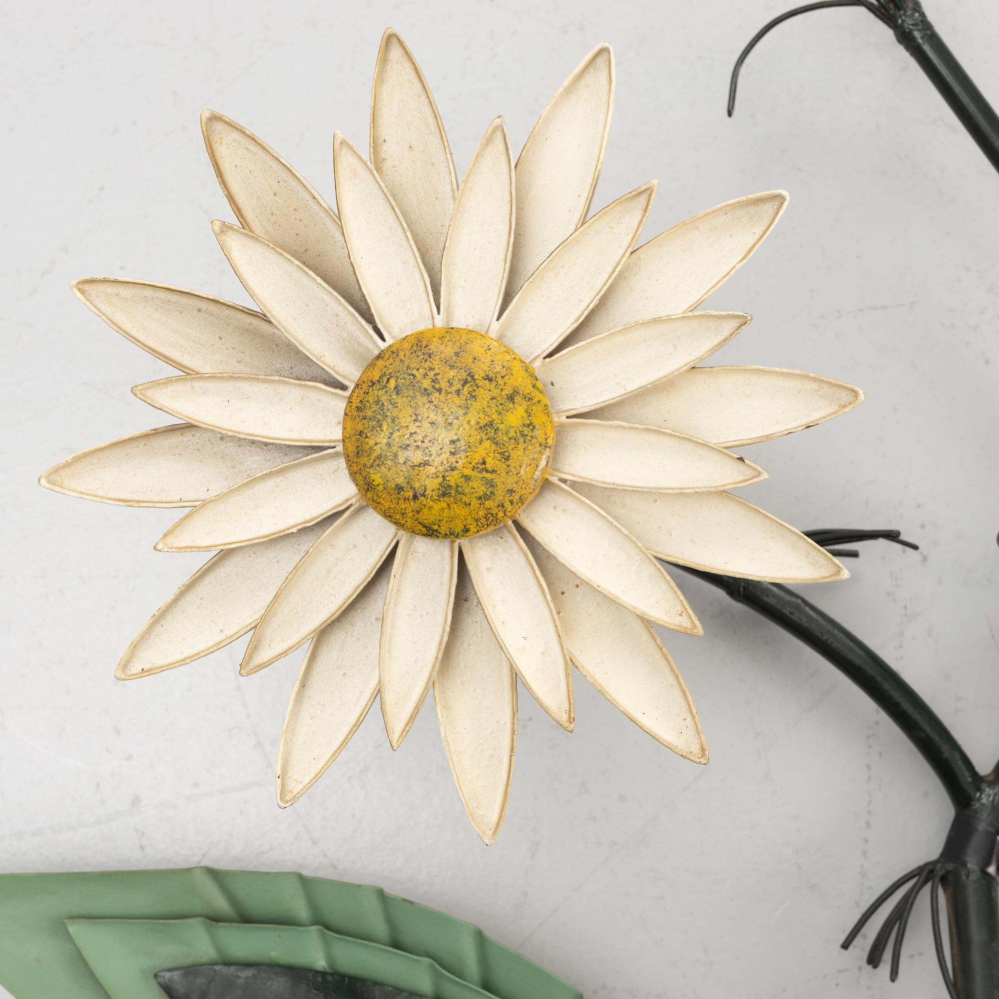 A wall lamp, mid/second half of the 20th century.