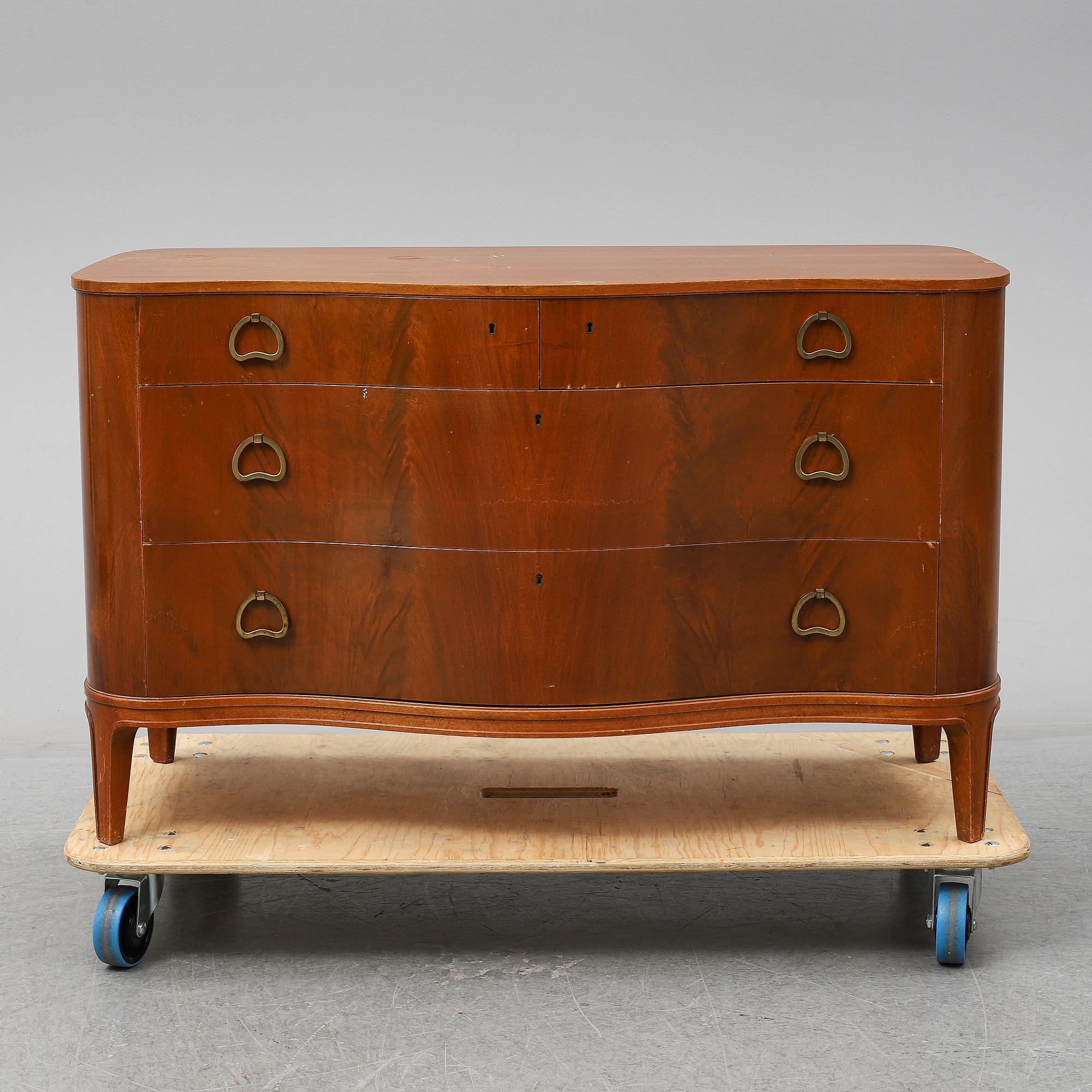 AXEL LARSSON, byrå, Svenska Möbelfabrikerna nr 28, Möbelbolaget Karlskrona.