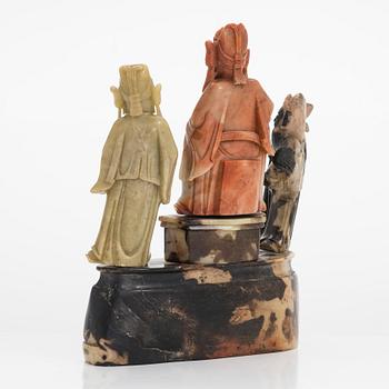 Tre figurer, täljsten, Kina, 1900-tal.