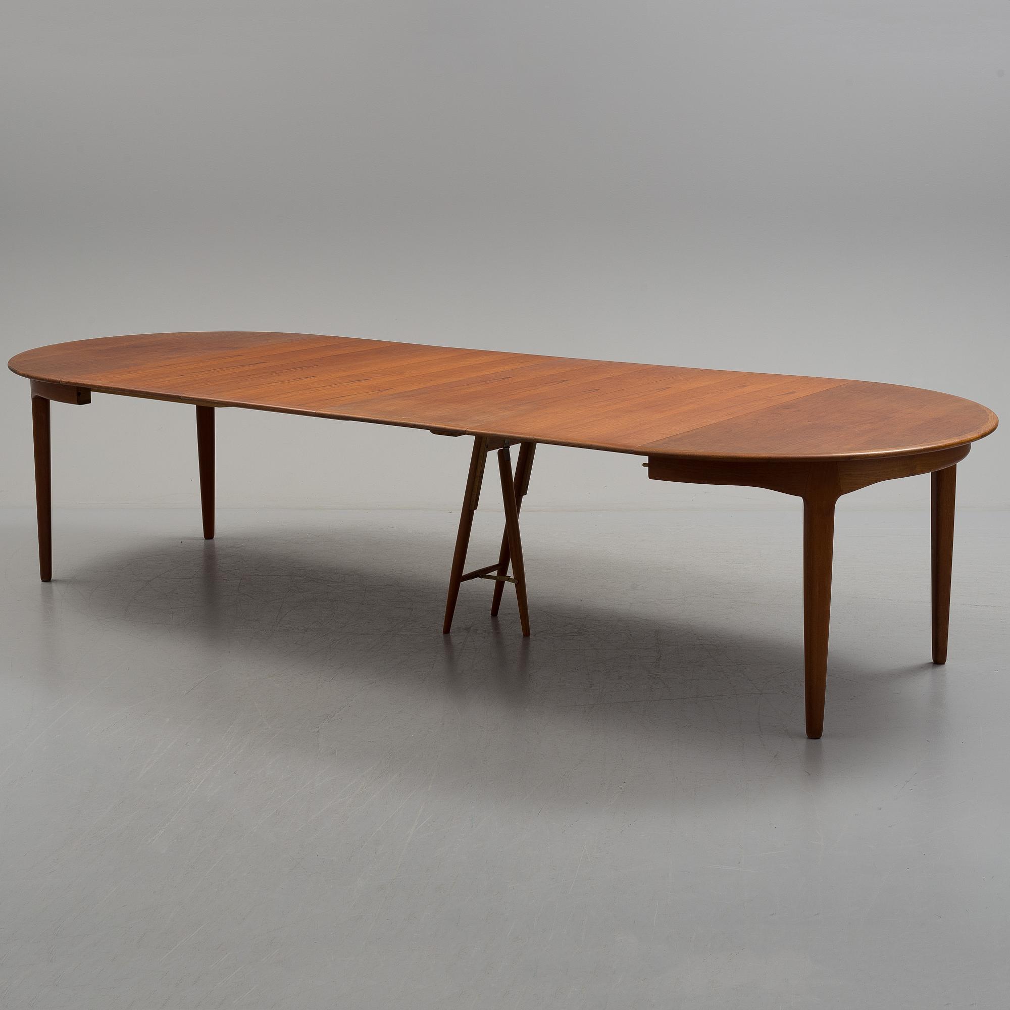 Henning Kjernulf, a dining table, "Model 62", Sorö Stolefabrik, 1960´s.