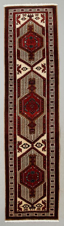 MATTA, Hamadan, ca 305 x 78 cm.