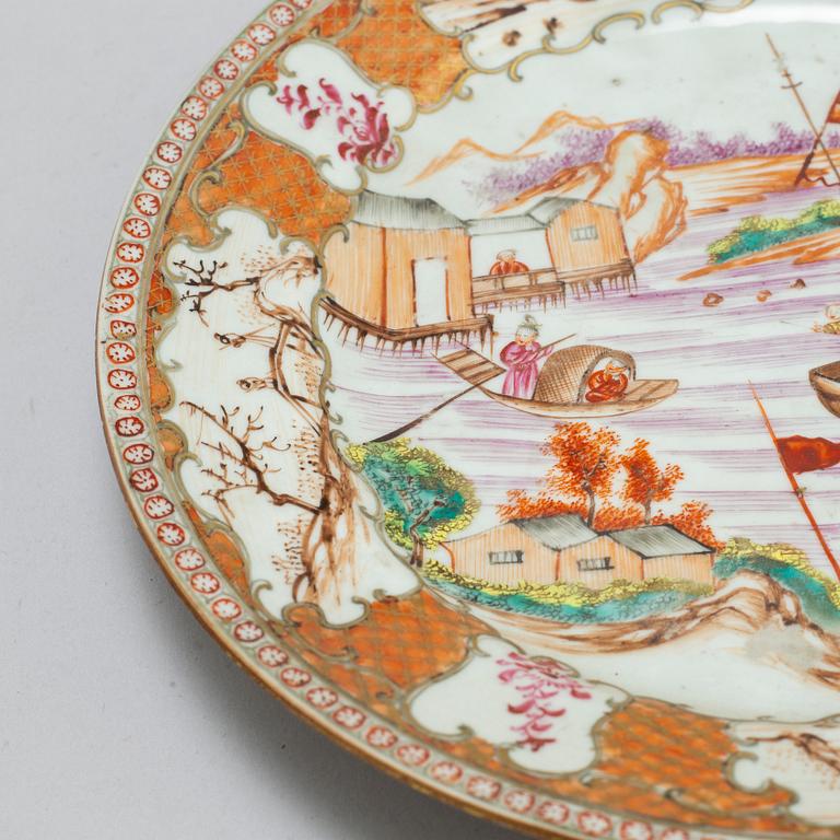 TALLRIK, kompaniporslin. Qingdynastin, Qianlong (1736-95).