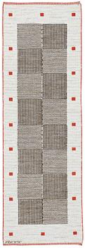 220. Märta Måås-Fjetterström, A CARPET, "Korgmattan", flat weave, ca 256,5 x 83 cm, signed AB MMF.