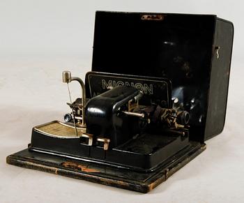 SKRIVMASKIN, Mignon, sekelskiftet 1900.