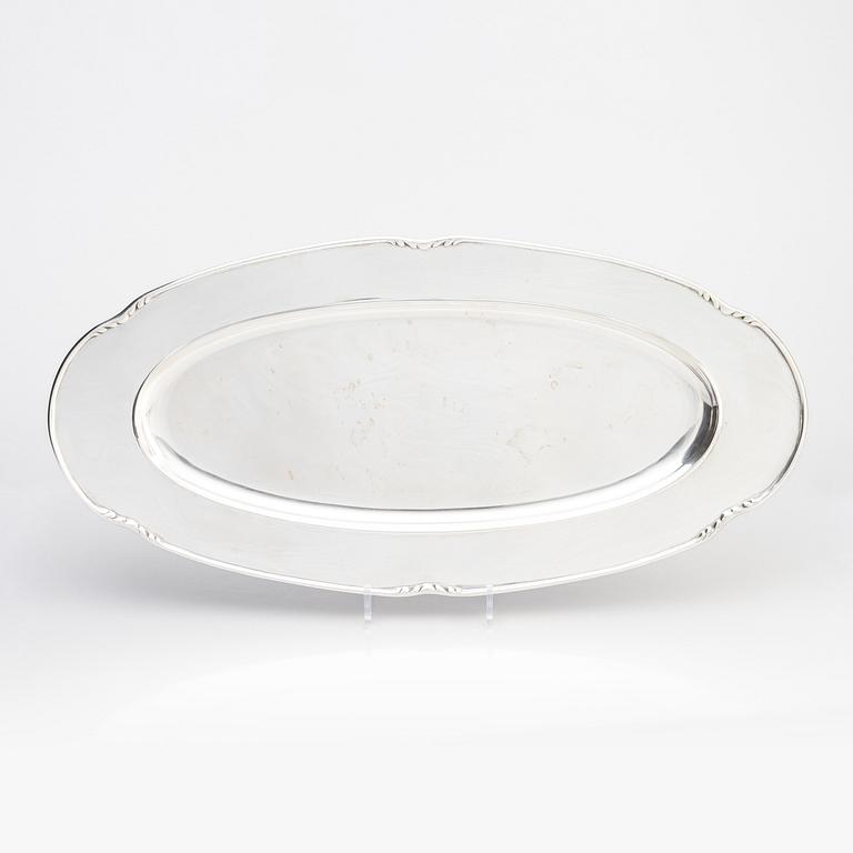 A silver fish serving dish, W.A. Bolin, Stockholm 1926.