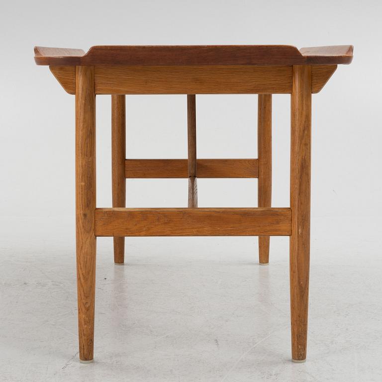 Finn Juhl, a coffee table, "SW 86", Søren Willadsen, Denmark, 1950s/60s.