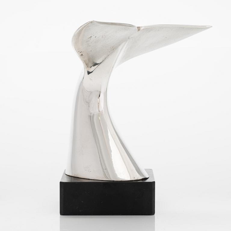 Pekka Piekäinen, skulptur, sterlingsilver, stensockel, PlatinOro, Åbo 1998/1999.