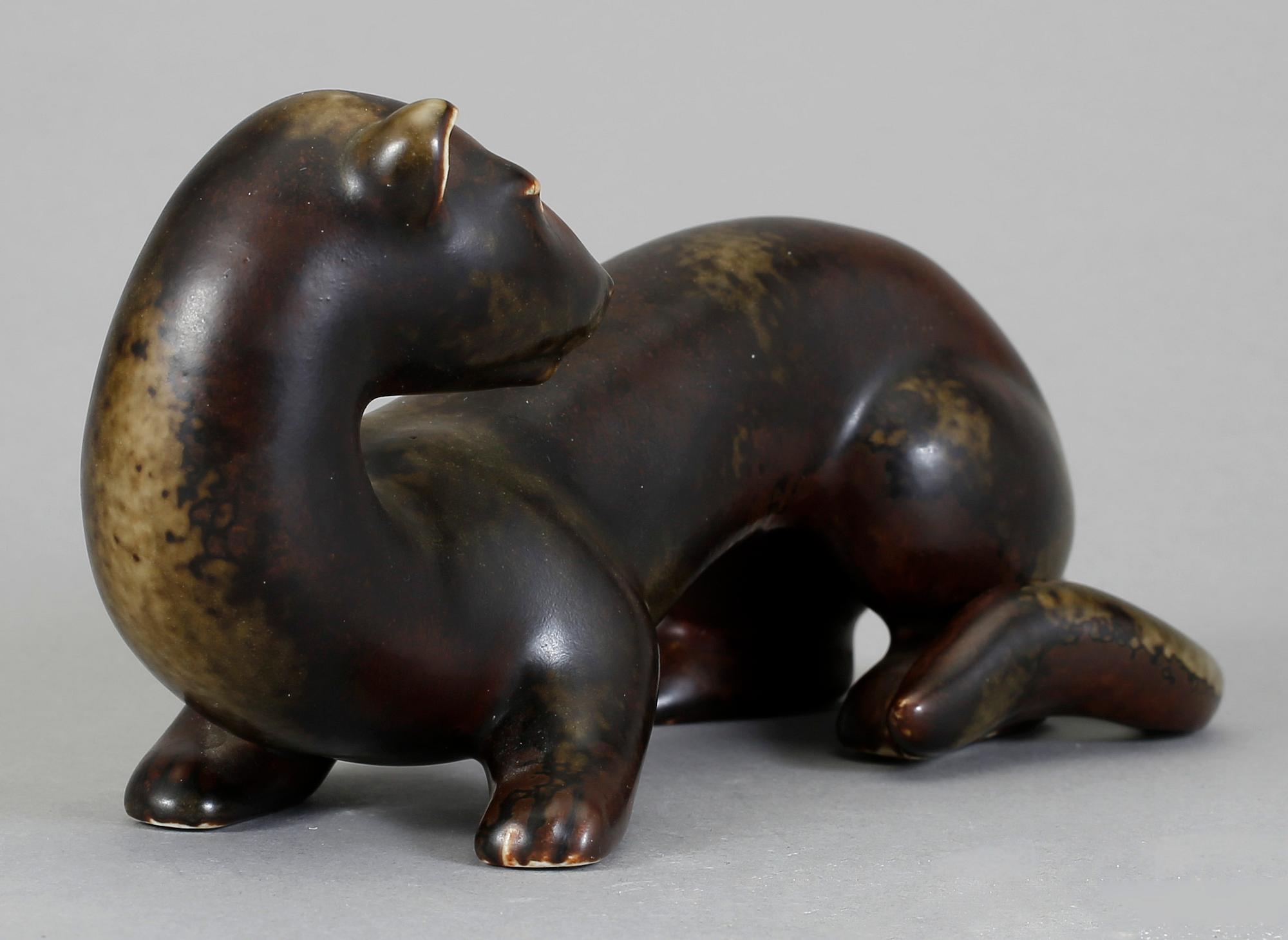 FIGUR, stengods, signerad. Gunnar Nylund, Rörstrand.