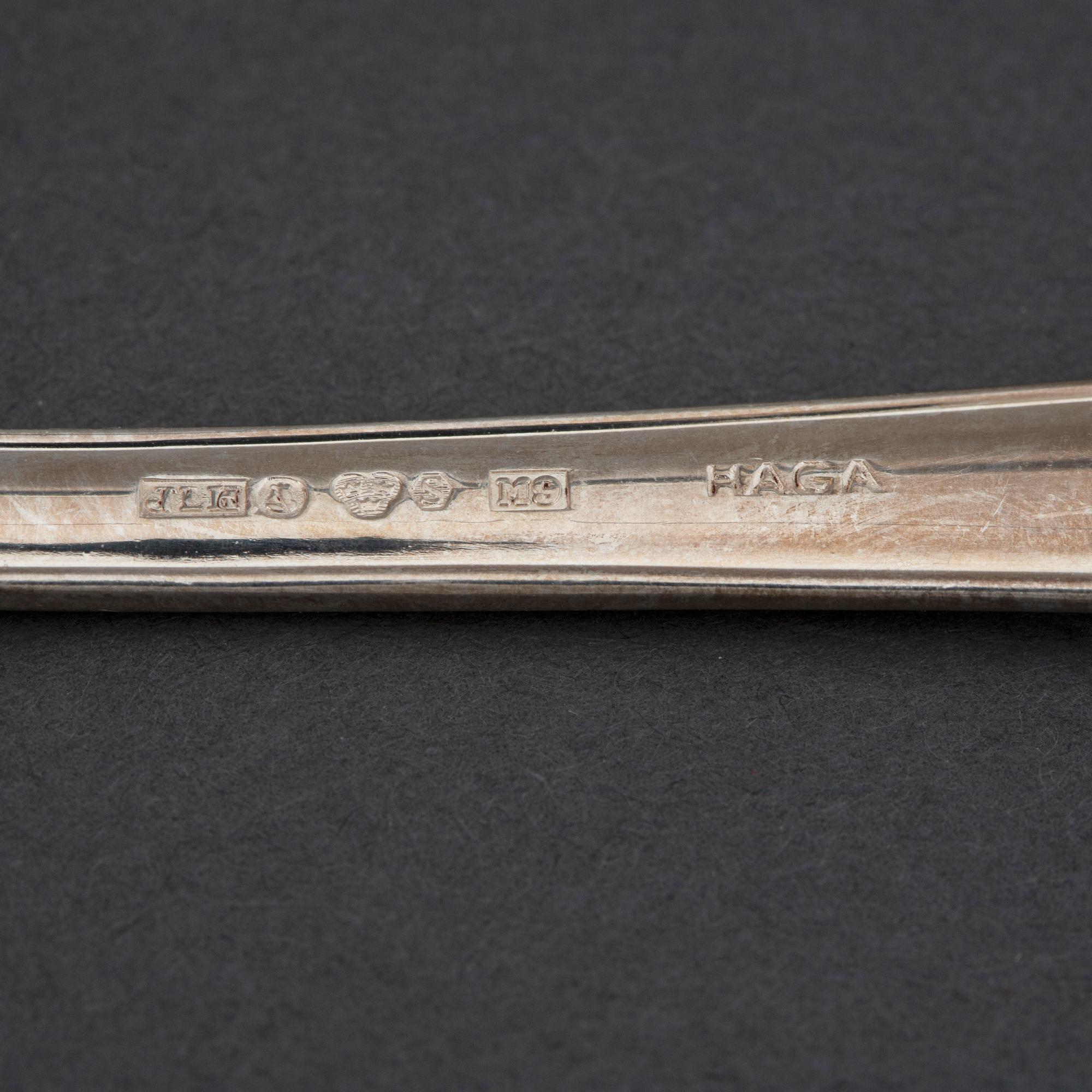 A model 'haga' silver cutlery, marked JLH, second half of the 20th century (37 pieces).