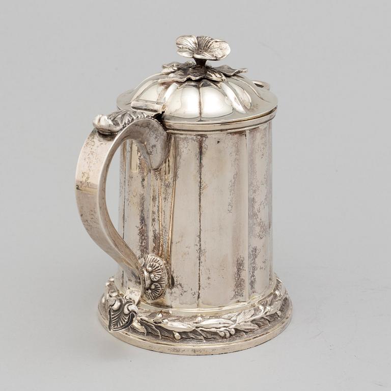 KANNA med lock, silver, Indien 1900-tal. Louis XVI-stil.