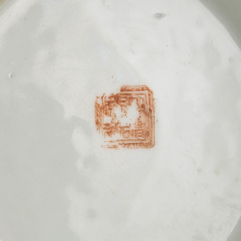 Skålar, fem stycken, porslin. Kina, Qingdynastin, 1800-/1900-tal.