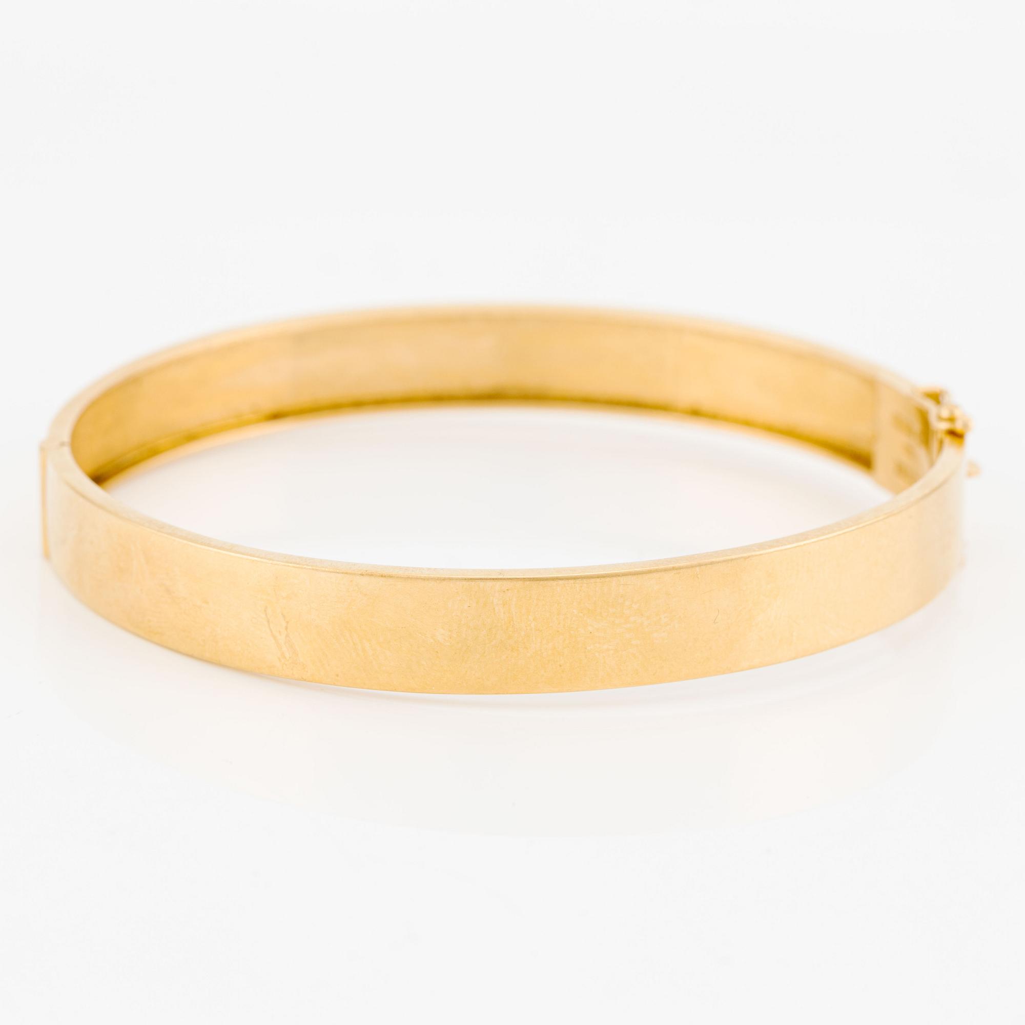 Bangle, 18K gold.