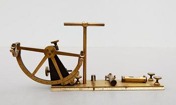 MÄTINSTRUMENT, Frans J Berg, Geodetiska Instrumenter, Stockholm, sekelskiftet 1900.