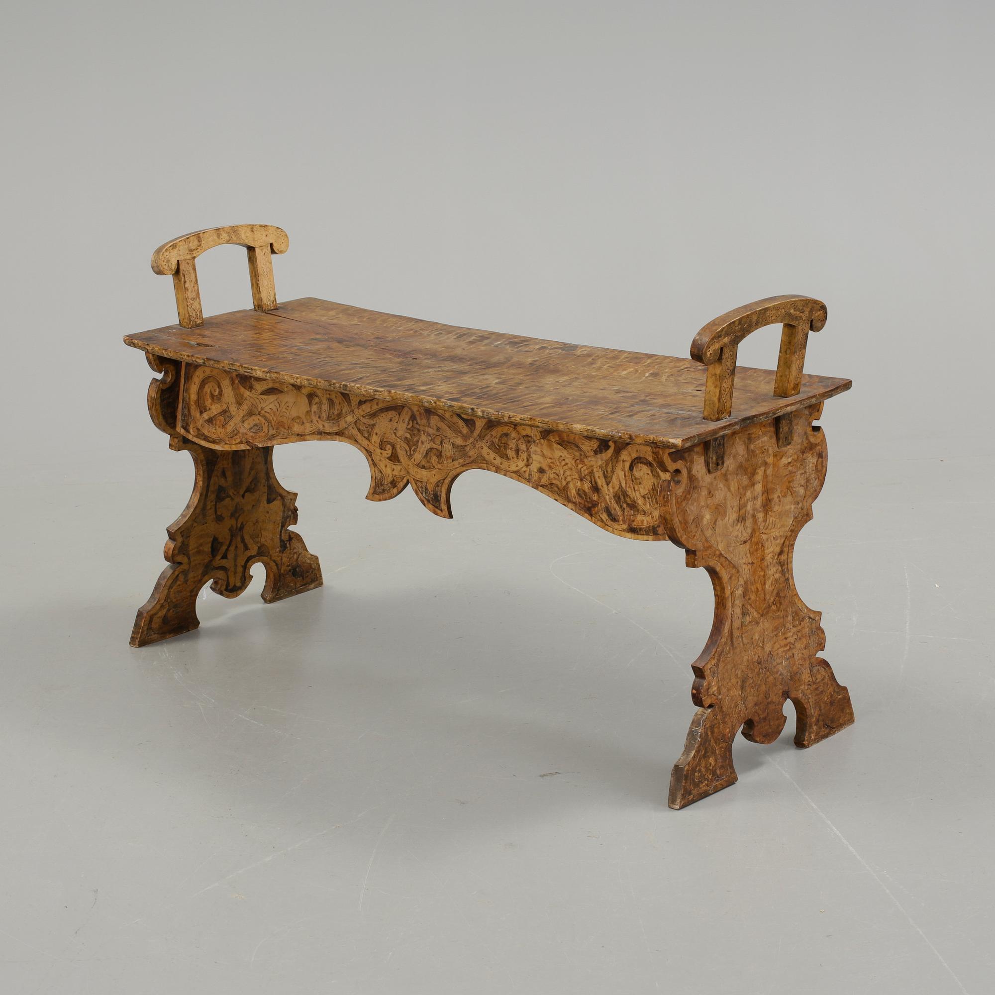 BÄNK, fornnordisk stil. 1800-talets slut.