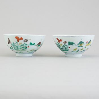 A pair of famille rose bowls, 20th century.