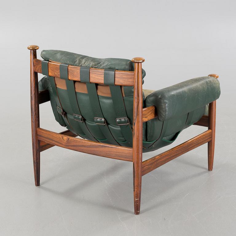 ERIC MERTHEN, fåtölj, "Amiral", Industri IRE, Skillingaryd, 1960-tal. CITES-intyg.