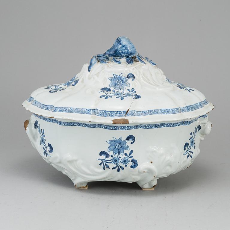 A 18th Century faience tureen with cover, northern Europe.