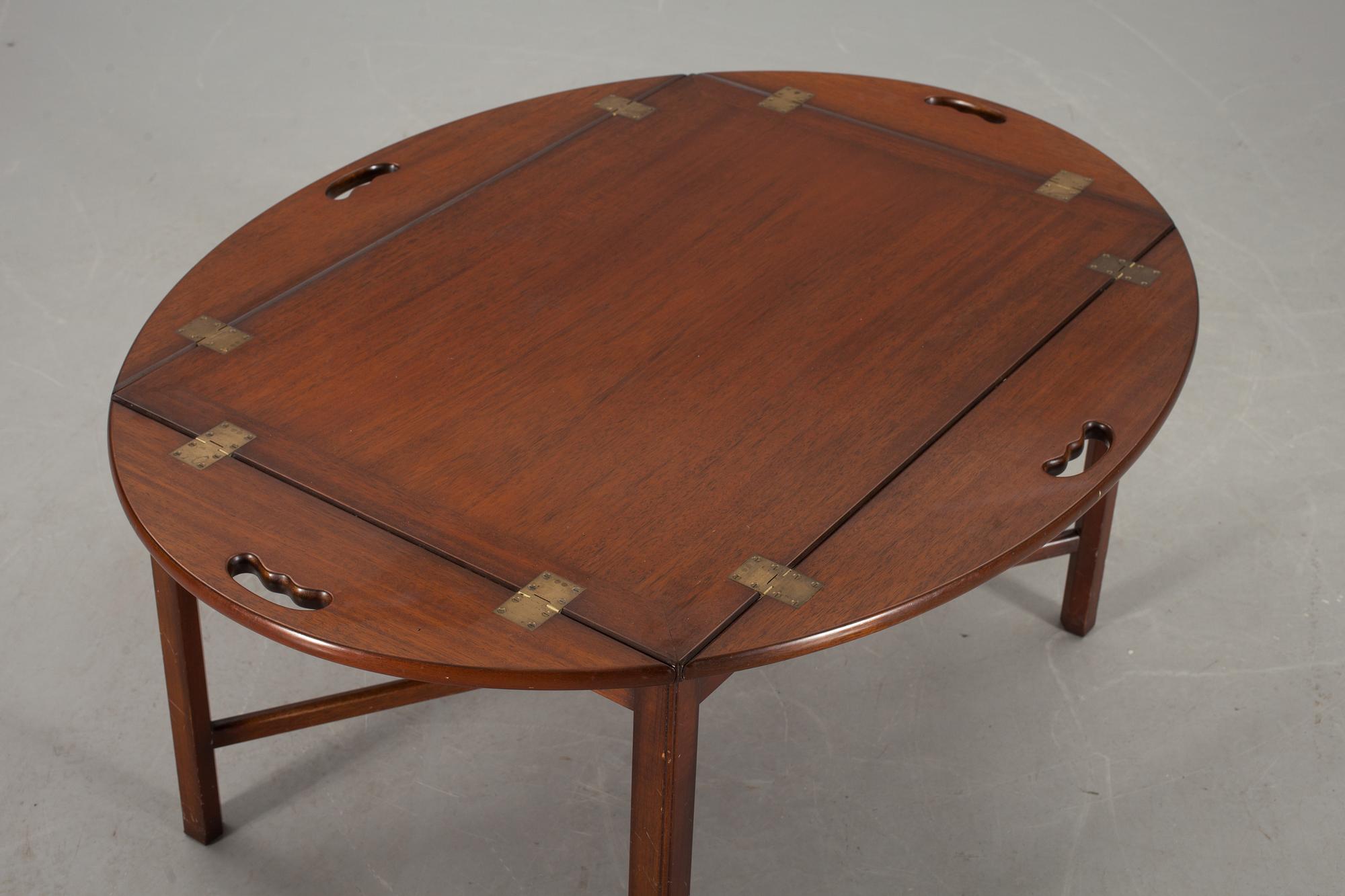 SOFFBORD, "Butlers tray", 1900-talets andra hälft.