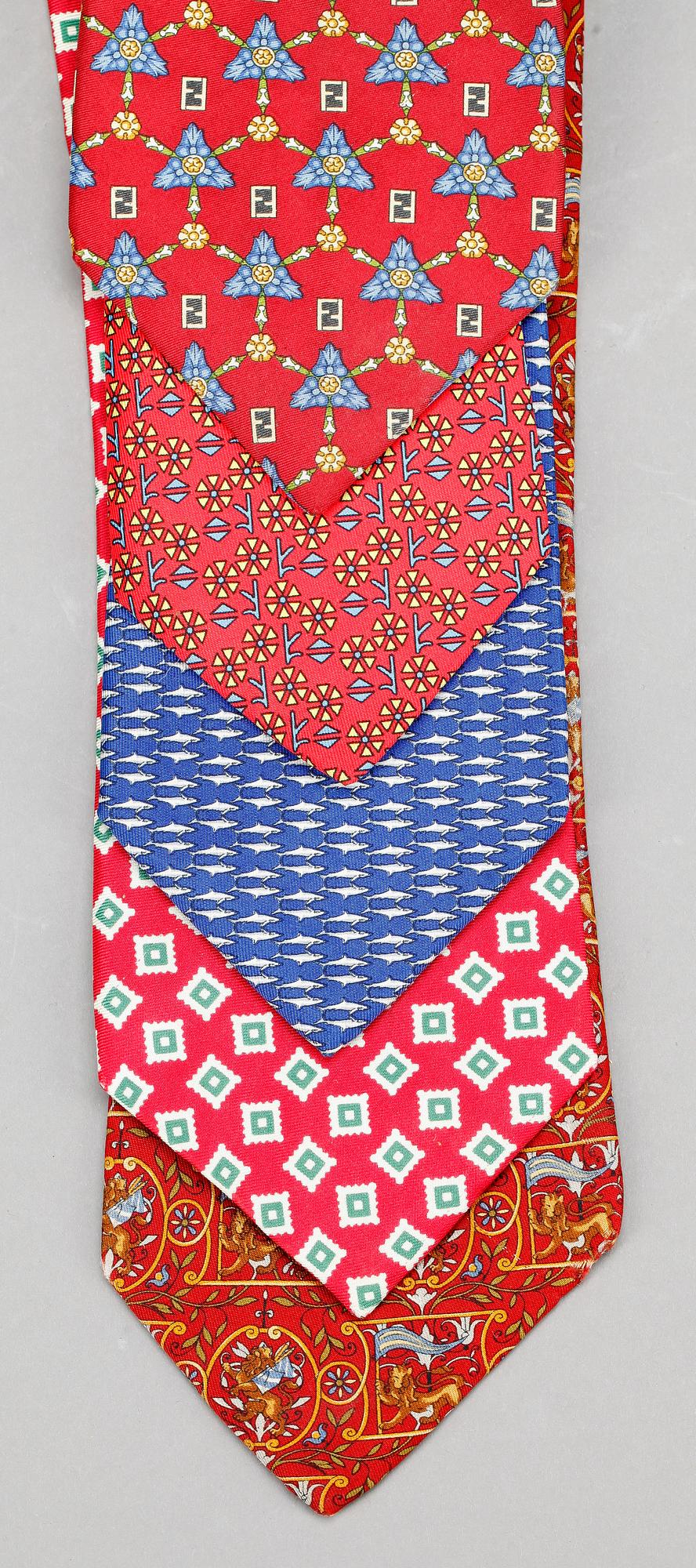 SLIPSAR 5 st, Salvatore Ferragamo, Hermés, Fendi, och YSL.