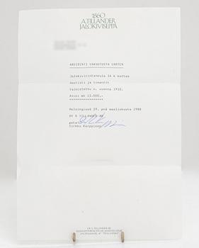 Brosch, 14K guld, med en ametist samt gammal- och rosenslipade diamanter ca 0.40 ct totalt, tidigt 1900-tal.