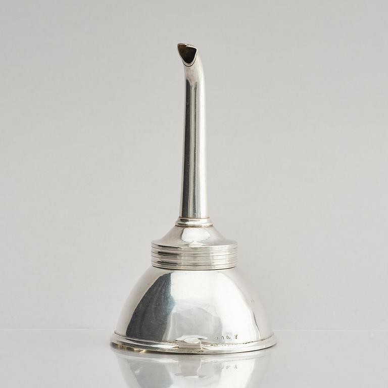 A Swedish early 19th century silver wine funnel, marks of Pehr Zethelius, Stockholm 1807.