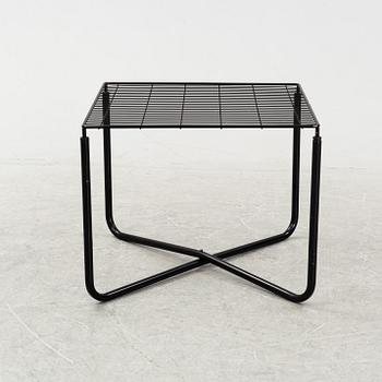 Niels Gammelgaard, fåtöljer, ett par, samt bord, "Järpen / Råane", Ikea. 1980-tal-2000-tal.