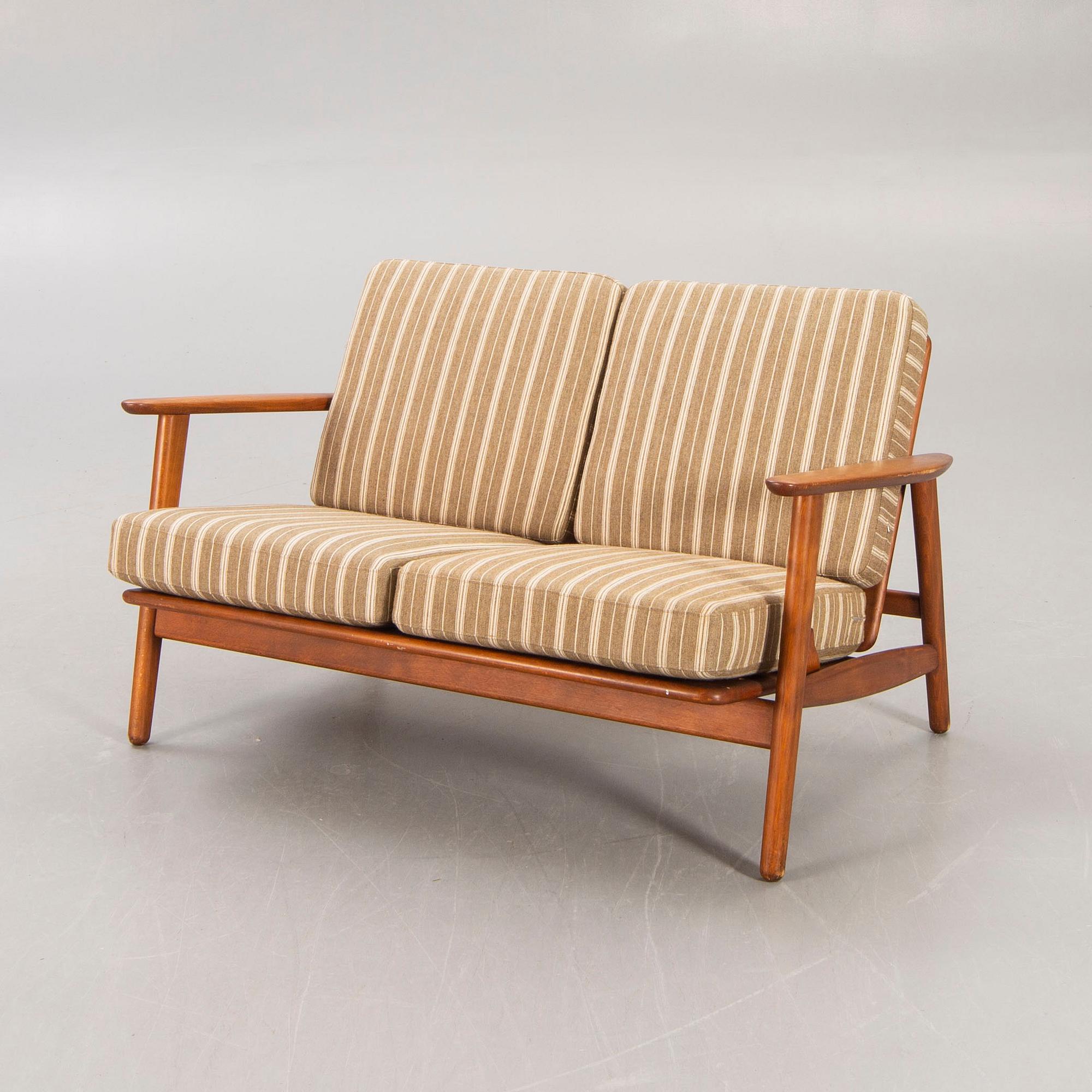 Hans J Wegner, soffa, "GE233/2",  Danmark, 1950-60-tal.