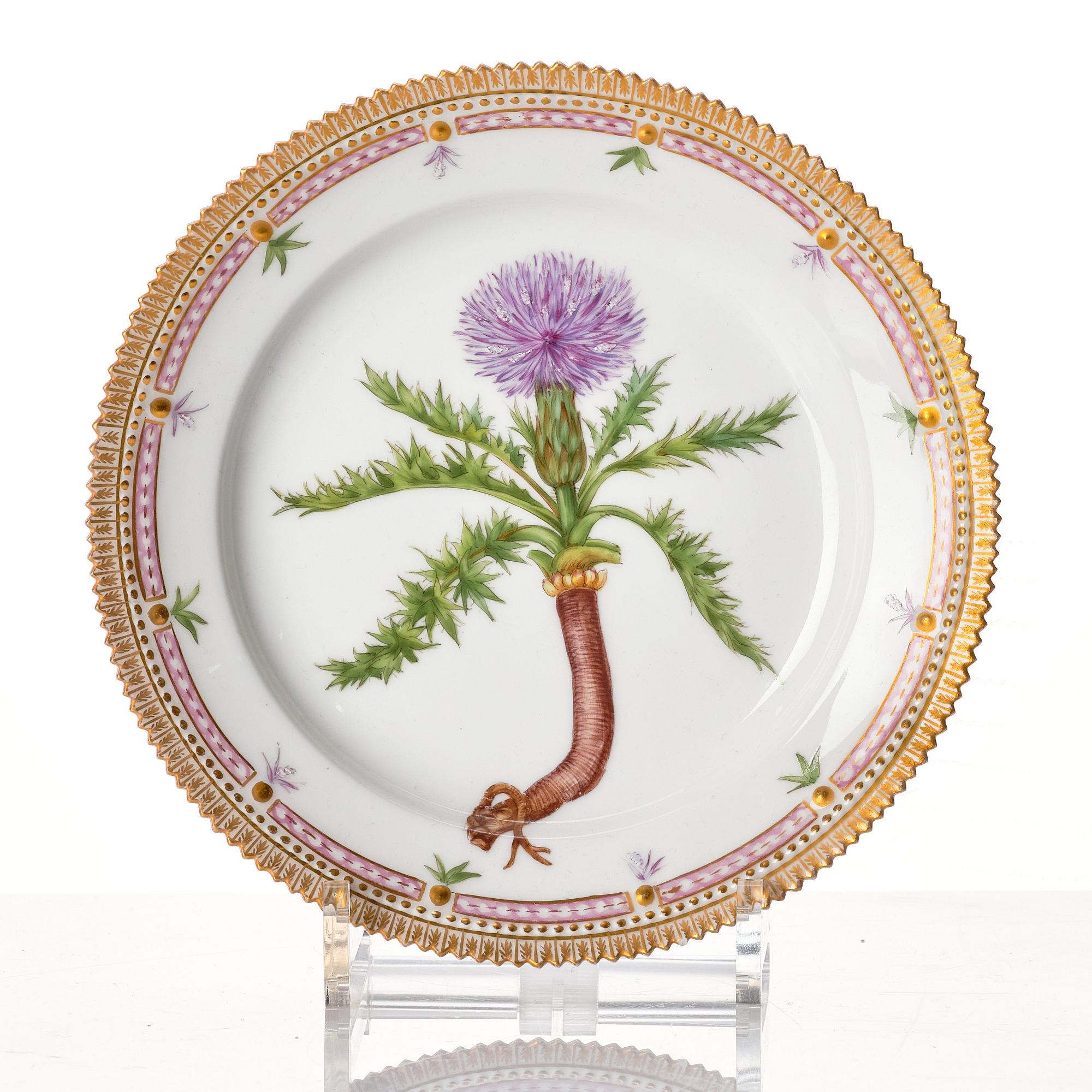 Tallrikar, sju stycken, porslin. "Flora Danica", Royal Copenhagen, Danmark, 1900-tal.
