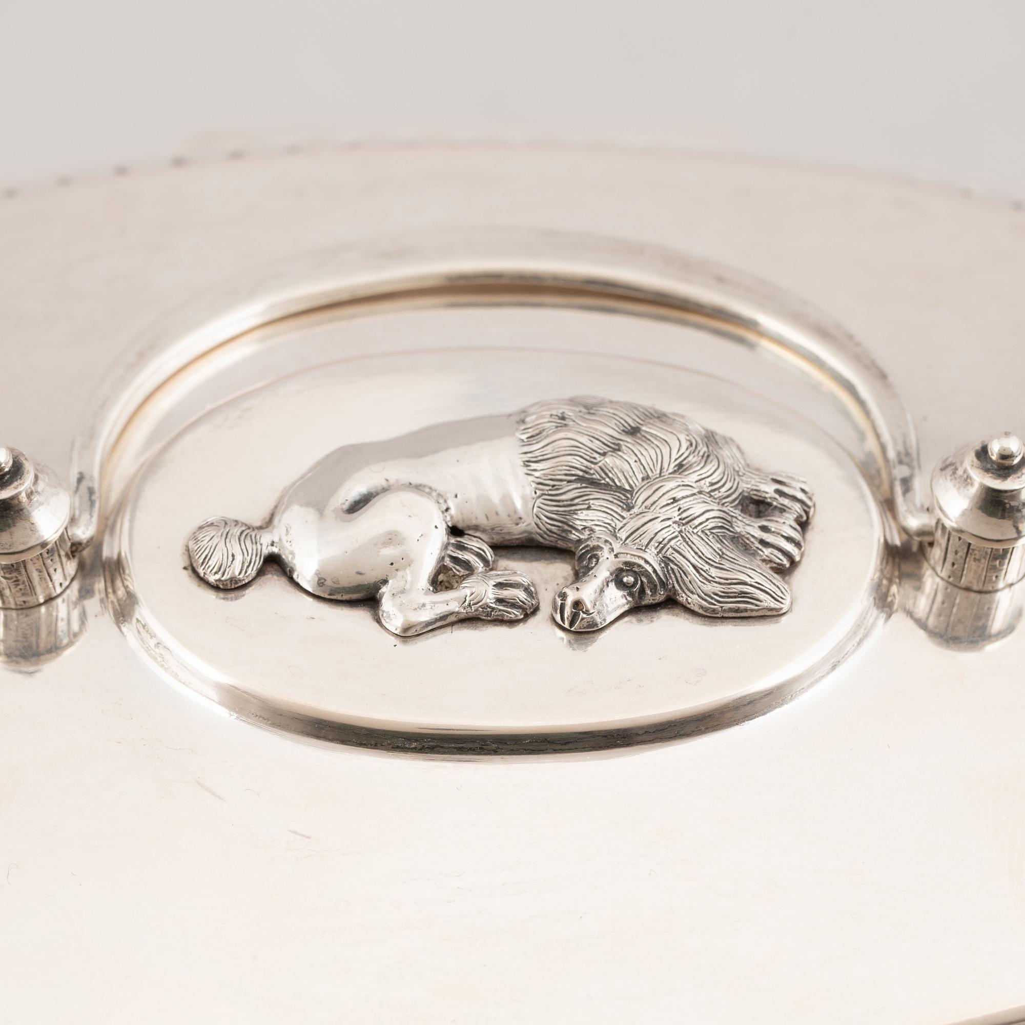 A Swedish silver sugar box, marks of Johan Carlsson, Norrköping 1834.