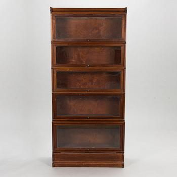 Kirjahylly/Kirjakaappi, Billnäs, 1900-luvun alku.