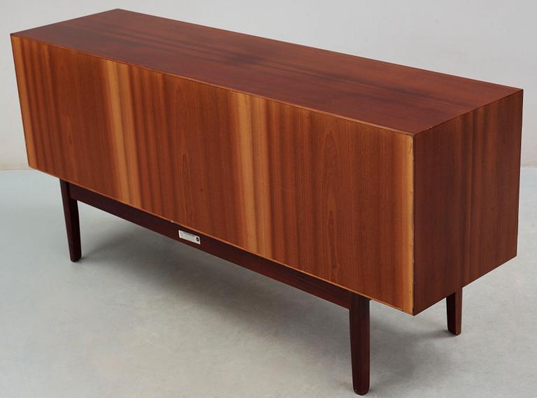 SIDEBOARD, Ole Wanscher, P. Jeppesens Möbelfabrik, Danmark.