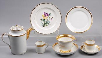 PARTI PORSLIN, 6 delar. Empire, 1800-talets första hälft.