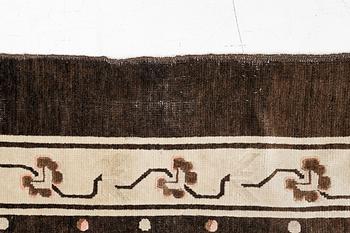 Matta, Peking, antik/semiantik ca 235 x 242 cm.