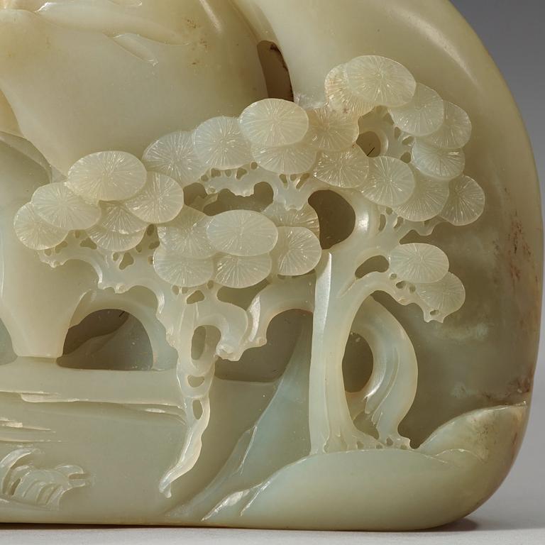 A finely carved Chinese nephrite sculpture, Qing dynasty (1644-1912).