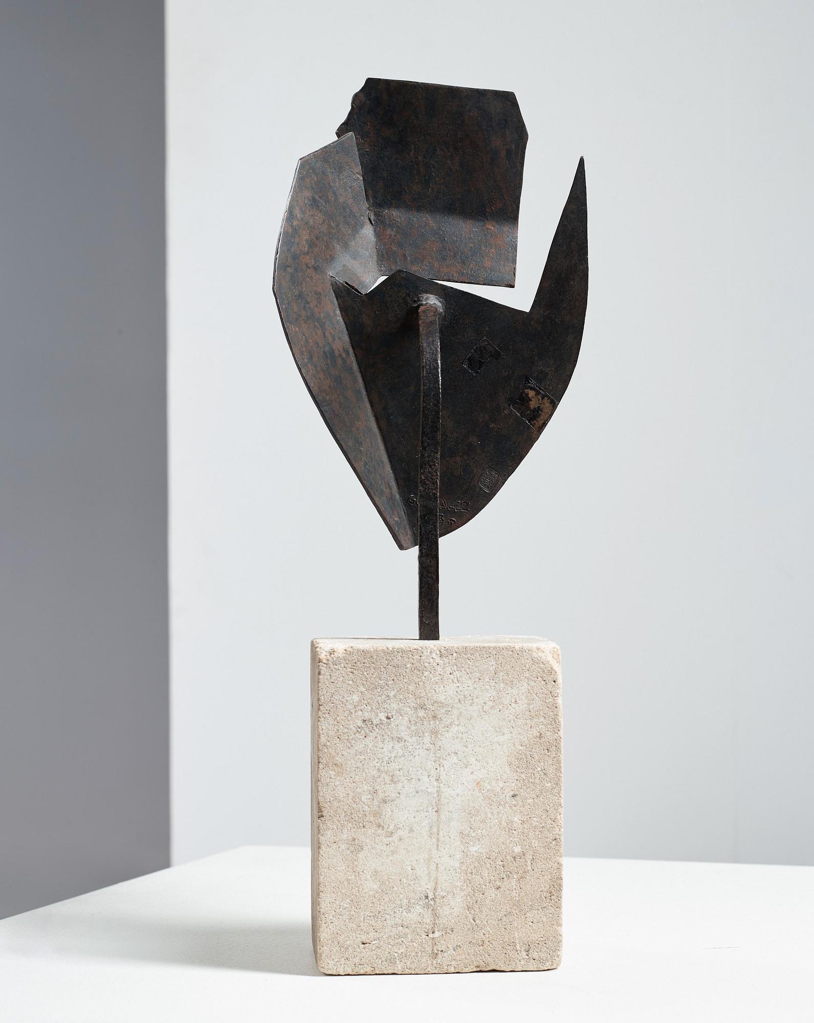 Julio González, "Tête aiguë (Masque aigu)".