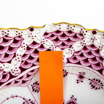 Servisdelar 10 dlr "Musselmalet röd helblonde", Royal Copenhagen 1952.