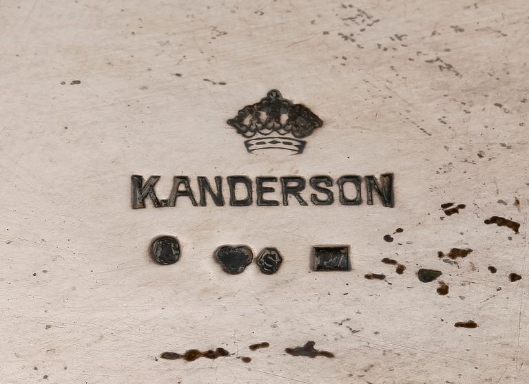 SKÅL MED FAT. Silver. K Anderson, Stockholm, 1916-17. Tot ca 1595 gr.