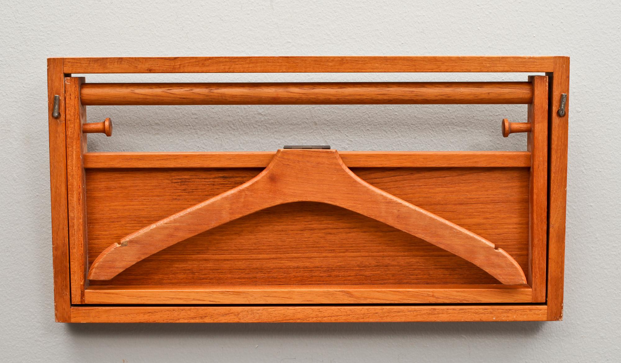 KLÄDHÄNGARE, teak, 1900-talets mitt.