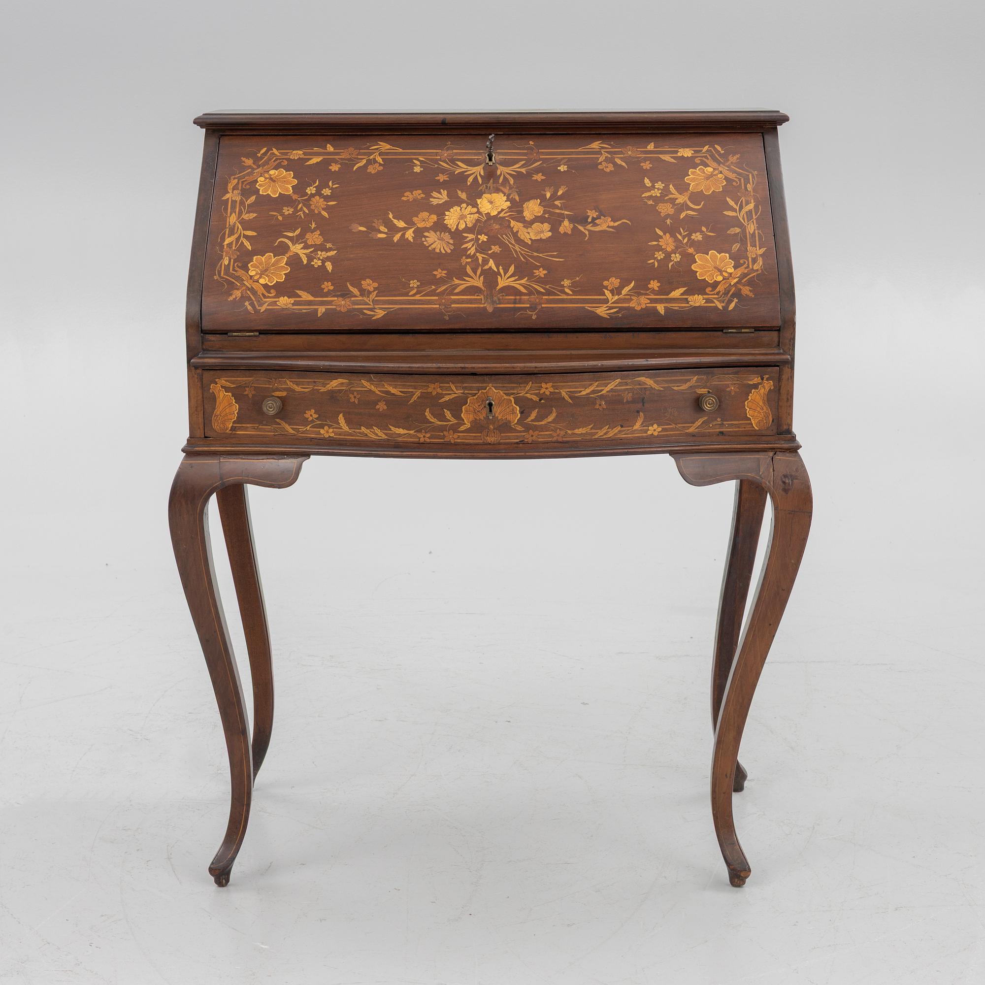 Secretary, Rococo style, 20th century.