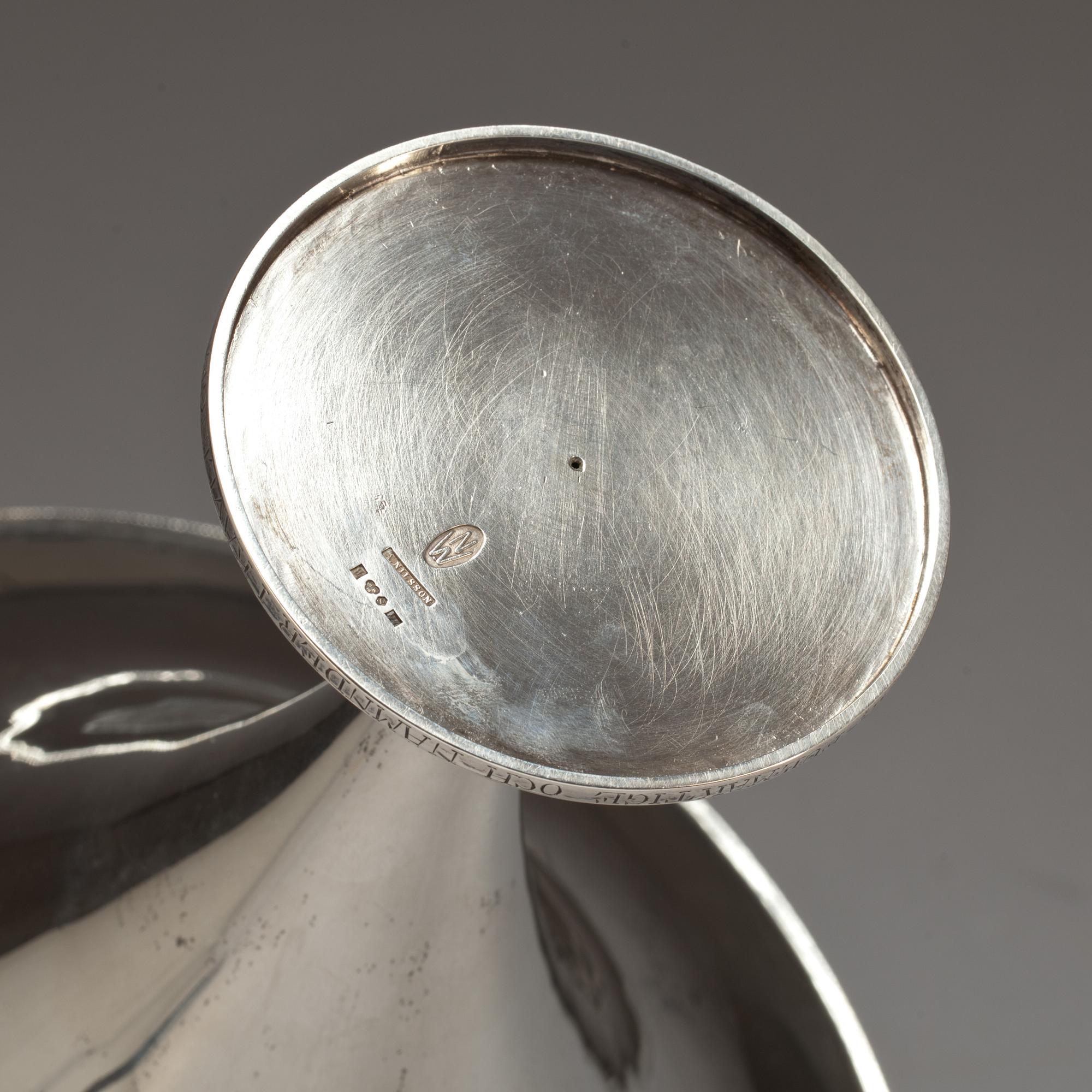 SKÅL, silver, Wiwen Nilsson för Anders Nilsson, Lund, 1923. Vikt ca 590 g.